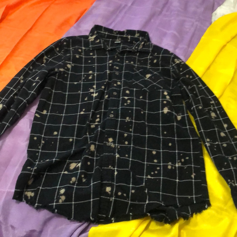 Long sleeve, button up, flannel